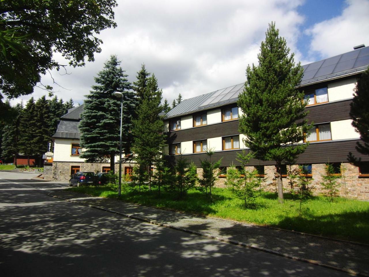 Hotel Vierenstrasse Neudorf  Exterior foto